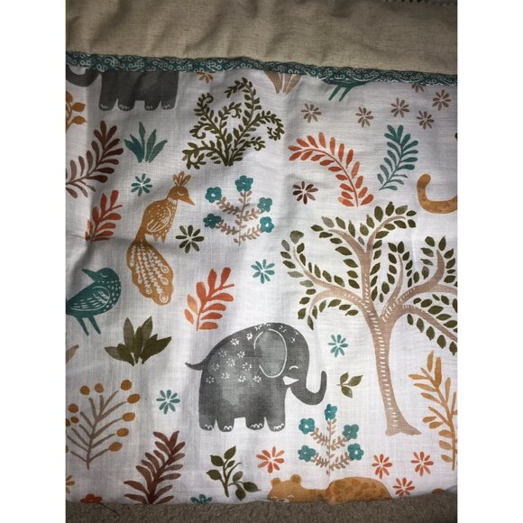 Levtex Animal Crib Comforter - Picture 5 of 7